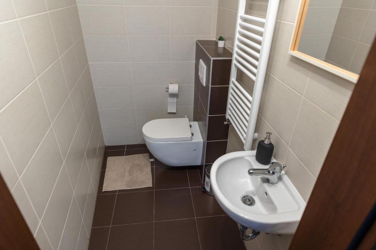 Prtr Apartment W/ Free Parking บูดาเปสต์ ภายนอก รูปภาพ